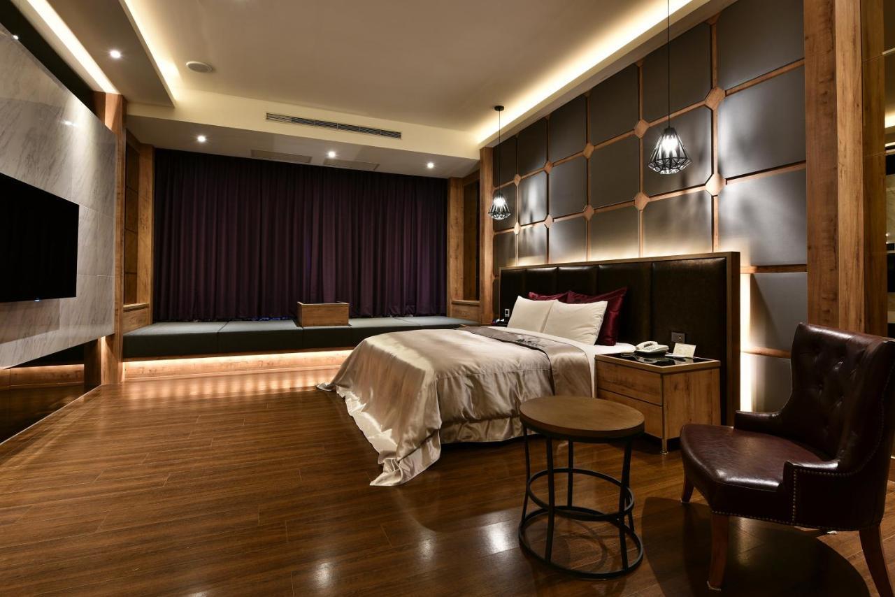 Venice Motel Ταϊχούνγκ Εξωτερικό φωτογραφία